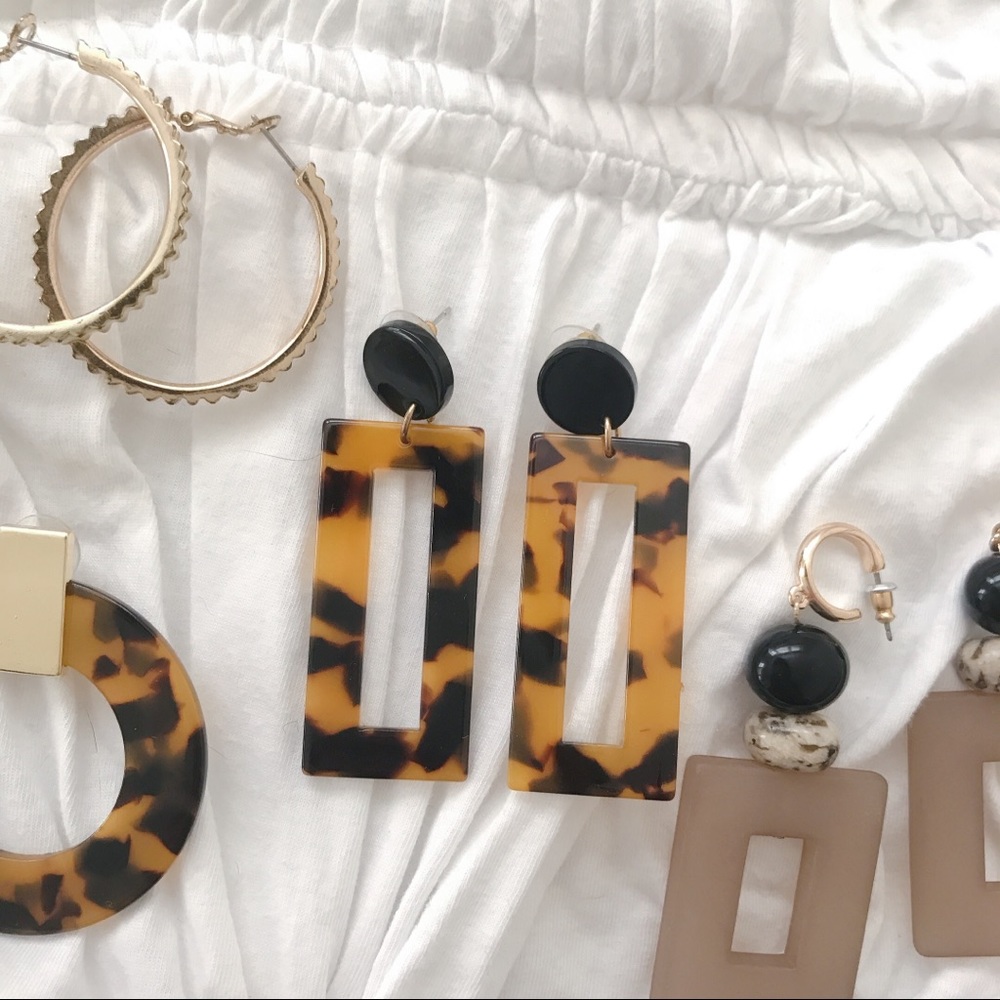 🌺 1 Pair Assorted Tortoise or Dangle Earrings - Picture 3 of 7